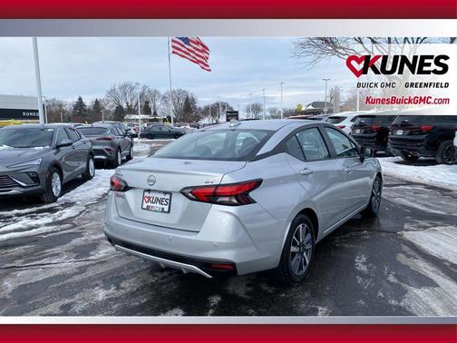 2023 Nissan Versa 1.6 SV