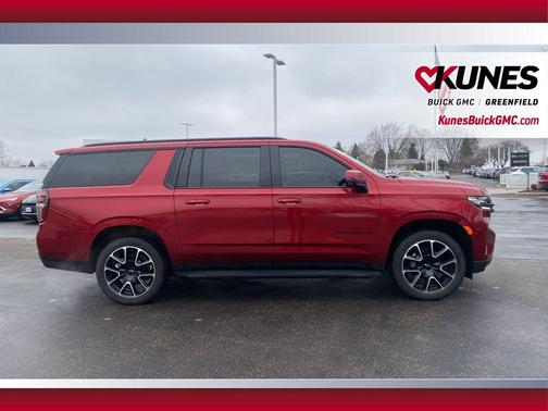 2021 Chevrolet Suburban RST