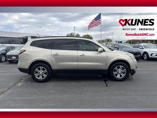 Champagne Silver Metallic 2016 Chevrolet Traverse 1LT