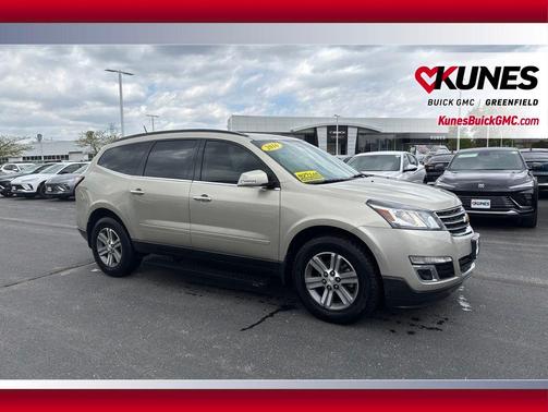 Champagne Silver Metallic 2016 Chevrolet Traverse 1LT
