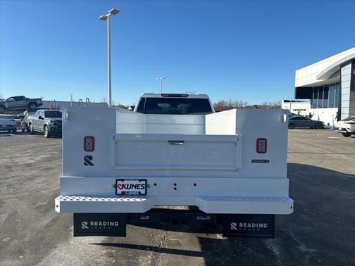 2025 GMC Sierra 3500 Base