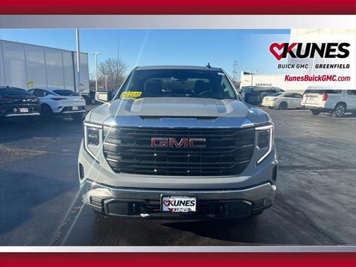 2025 GMC Sierra 1500 Pro