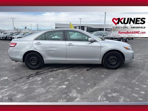 2010 Toyota Camry LE