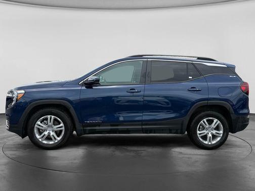 Marine Metallic 2023 GMC Terrain SLE