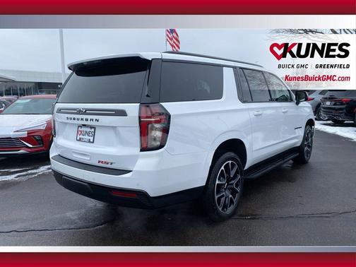 2023 Chevrolet Suburban RST