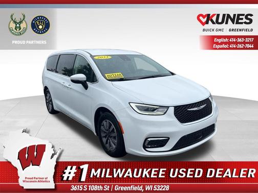 Bright White Clearcoat 2023 Chrysler Pacifica Hybrid Touring L