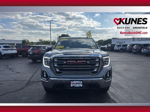 2022 GMC Sierra 1500 SLT
