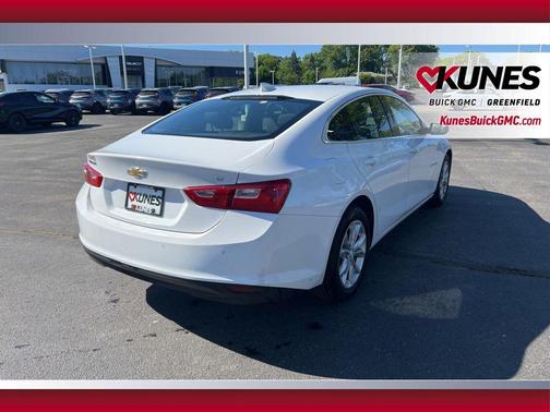 Summit White 2023 Chevrolet Malibu FWD 1LT