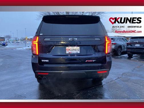 2022 Chevrolet Tahoe 4WD RST