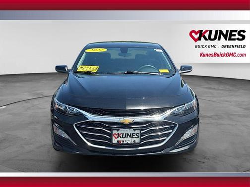 Black Metallic 2022 Chevrolet Malibu FWD LT