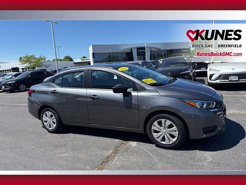 Gun Metallic 2024 Nissan Versa 1.6 S