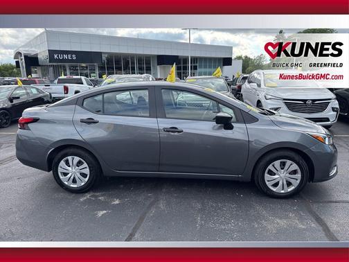 Gun Metallic 2024 Nissan Versa 1.6 S