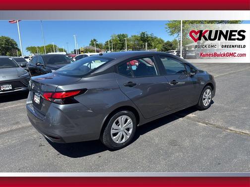 Gun Metallic 2024 Nissan Versa 1.6 S