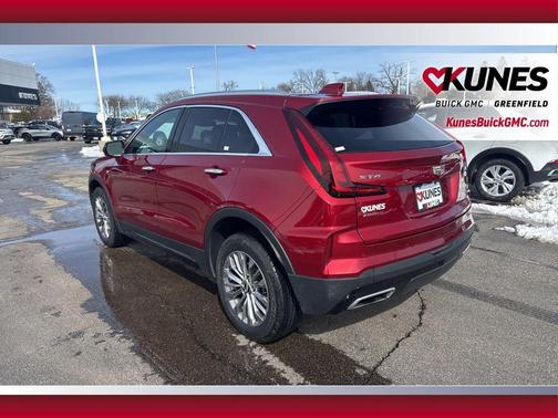 2024 Cadillac XT4 Premium Luxury