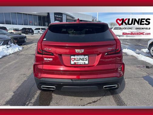 2024 Cadillac XT4 Premium Luxury