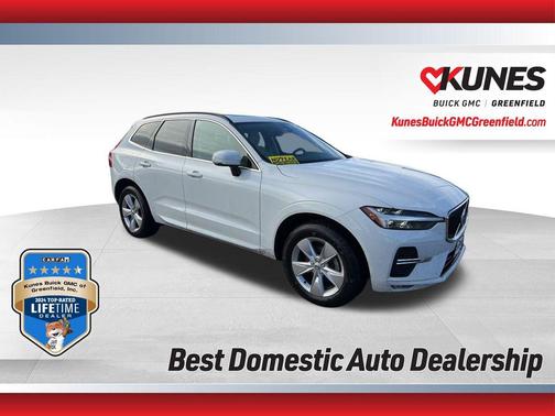 2022 Volvo XC60 B5 Momentum