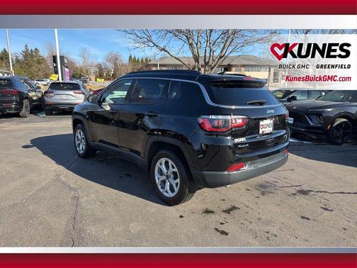 2025 Jeep Compass Latitude