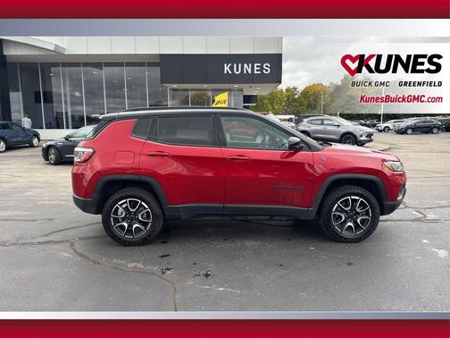 2025 Jeep Compass Trailhawk