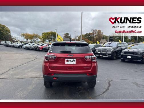 2025 Jeep Compass Trailhawk