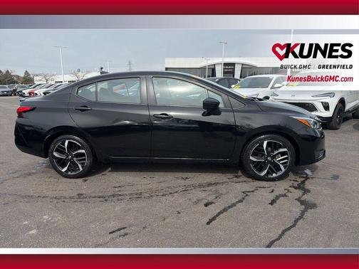 Super Black 2024 Nissan Versa 1.6 S