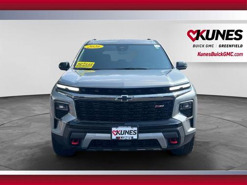 Sterling Gray Metallic 2026 Chevrolet Traverse AWD Z71