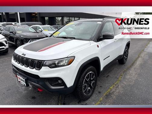 Bright White Clearcoat 2025 Jeep Compass Trailhawk