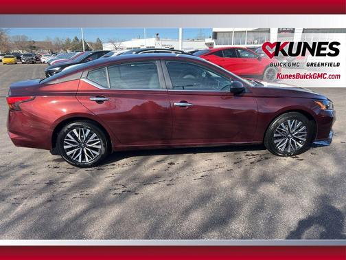 2025 Nissan Altima 2.5 SV