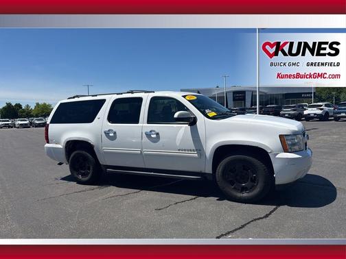Summit White 2011 Chevrolet Suburban 1500 LT