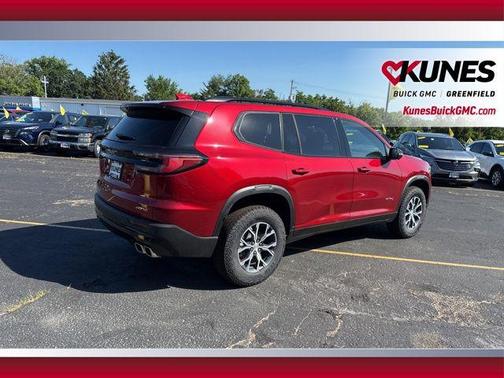 2025 GMC Acadia AWD AT4