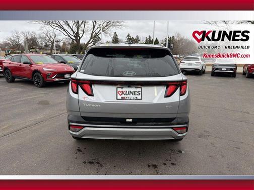 2025 Hyundai TUCSON SEL