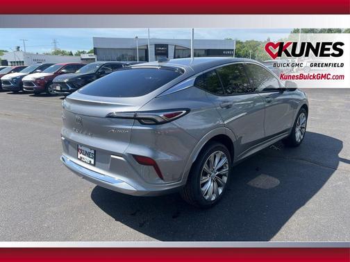 Moonstone Gray Metallic 2024 Buick Envista Avenir FWD