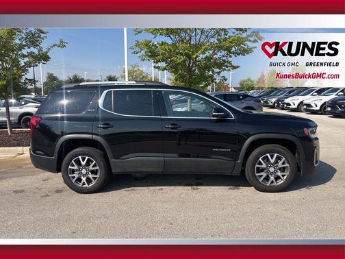 2023 GMC Acadia AWD SLT