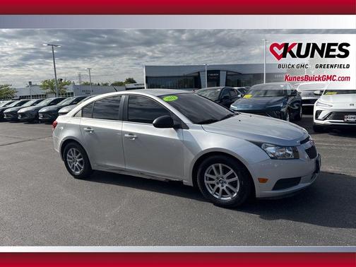 Silver Ice Metallic 2012 Chevrolet Cruze LS