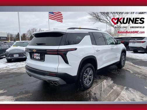 2024 Chevrolet Traverse LT