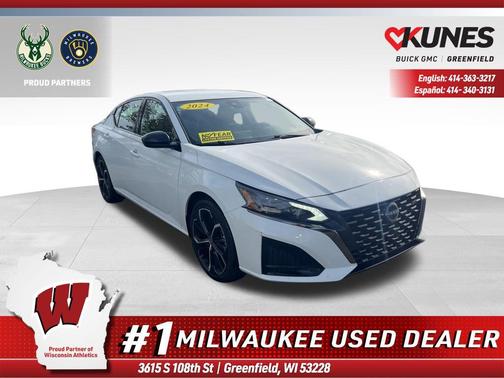 Glacier White 2024 Nissan Altima SR FWD