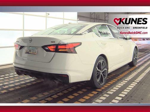 2024 Nissan Altima SR FWD