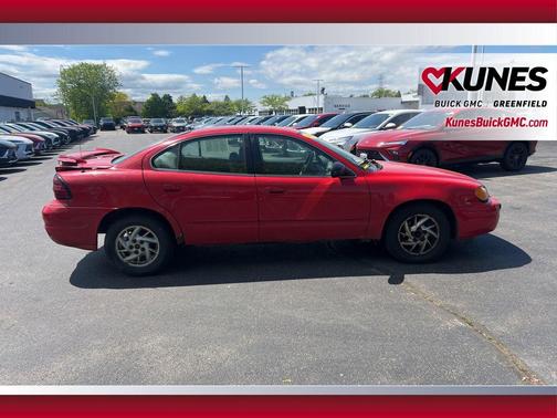 Victory Red 2004 Pontiac Grand Am SE1