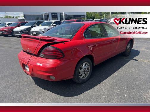 Victory Red 2004 Pontiac Grand Am SE1