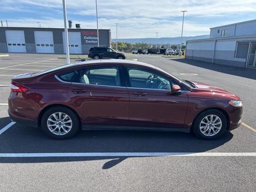 2016 Ford Fusion S