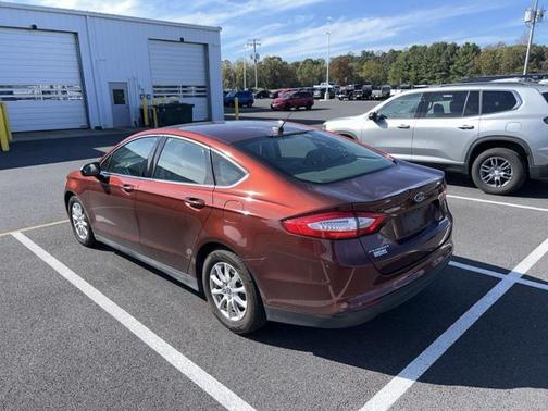 2016 Ford Fusion S