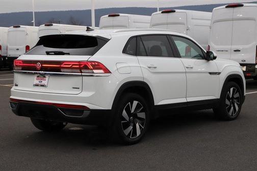 2025 Volkswagen Atlas Cross Sport 2.0T SE w/Technology 4MOTION