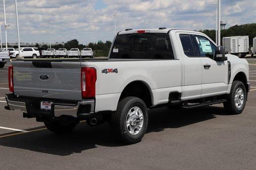 2026 Ford F-350 XLT