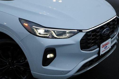 2025 Ford Escape ST-Line Elite