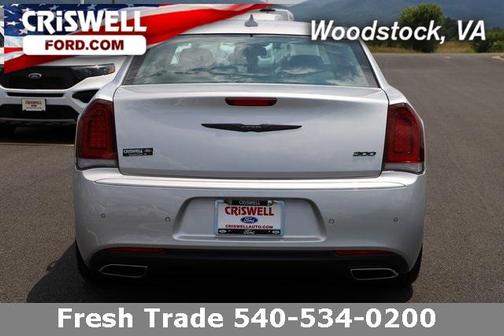 2023 Chrysler 300 Touring