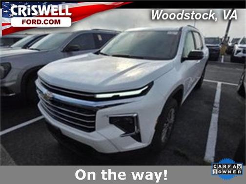 2025 Chevrolet Traverse LT