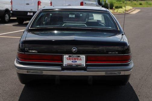 1992 Buick Roadmaster Base