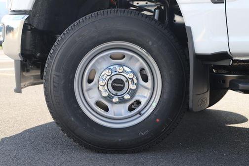 Oxford White 2026 Ford F-350 XL