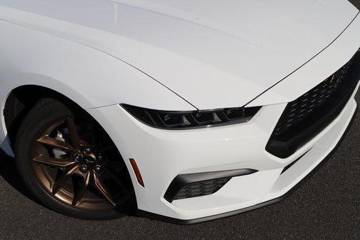 Oxford White 2025 Ford Mustang EcoBoost Premium