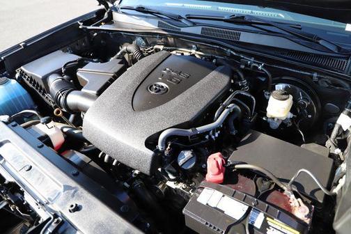 2022 Toyota Tacoma SR5