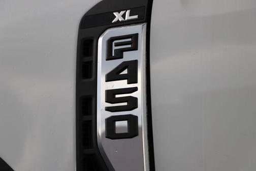 Oxford White 2026 Ford F-450 DRW